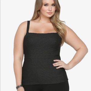 🔥 SALE NWOT Torrid 3X Fitted Pinstripe Stretch